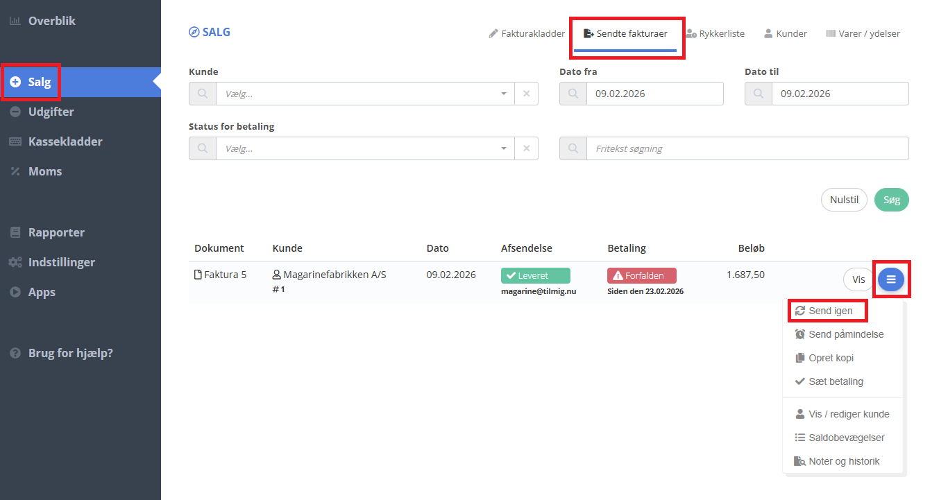 Find fakturaen i fanen Sendte fakturaer og vælg Send igen i menuen ud for denne
